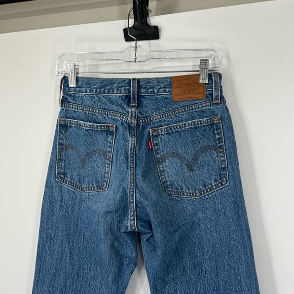 Levi’s Wedgie Button Fly Jeans Distressed - Picture 7 of 9